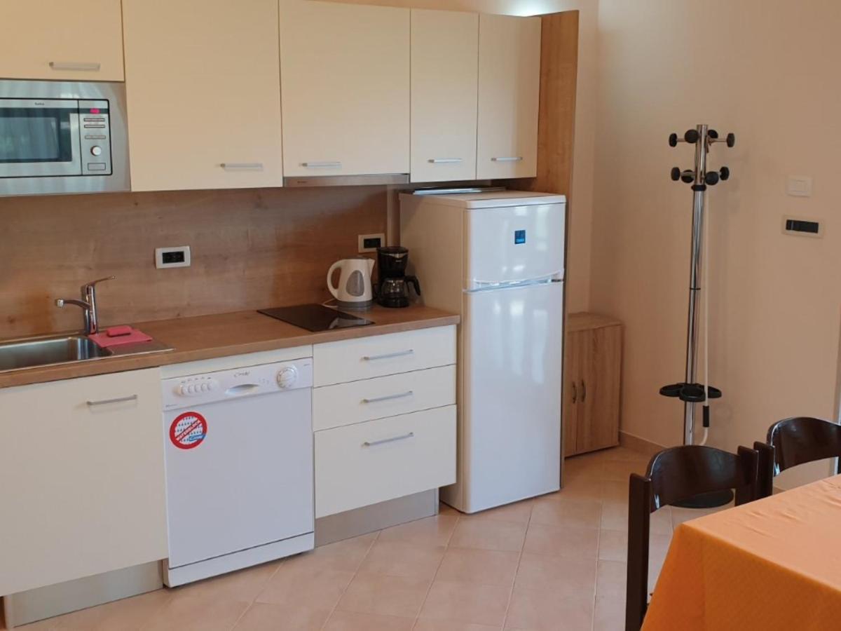 Apartment Jf Rezine Ловран Экстерьер фото